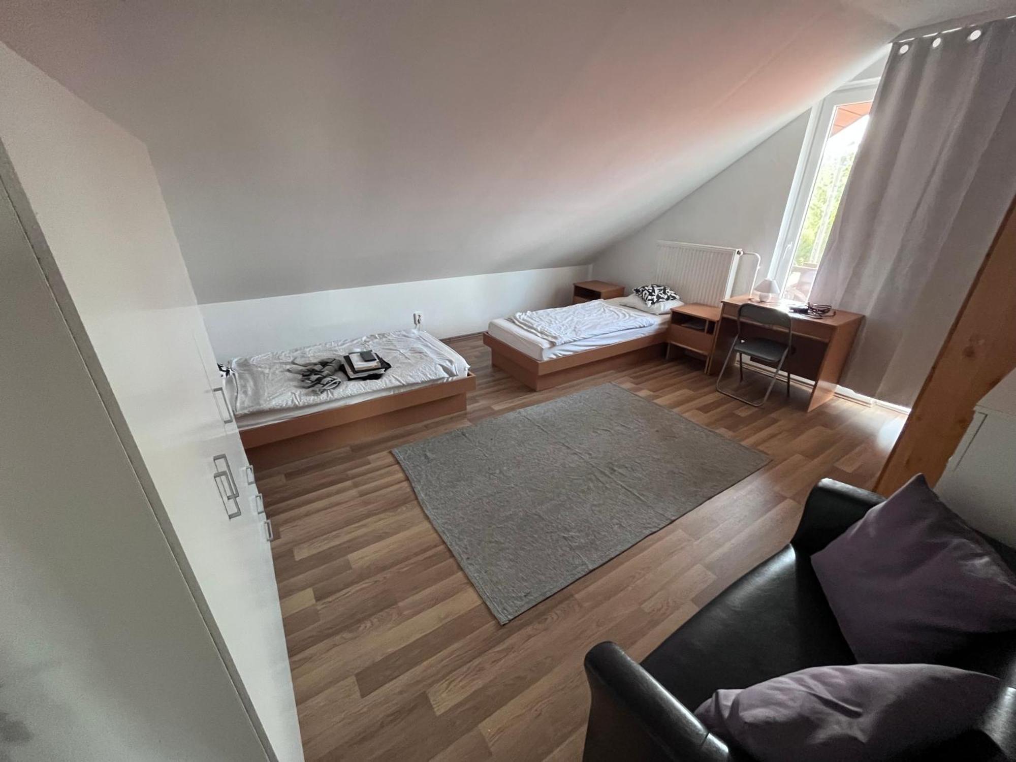 Hotel Majus 1 Vendeghaz- Se Se Exteriér fotografie